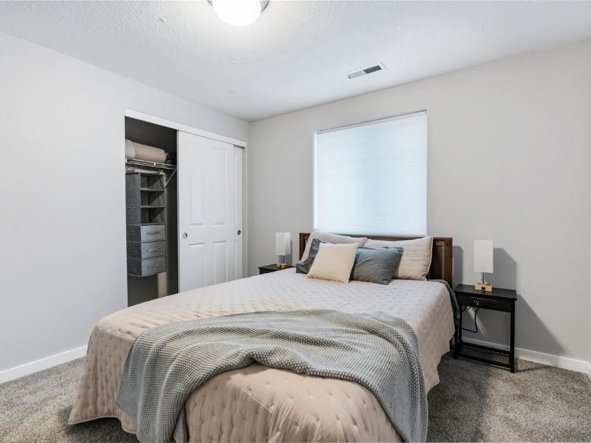 No Place Like Home Vancouver Ngoại thất bức ảnh