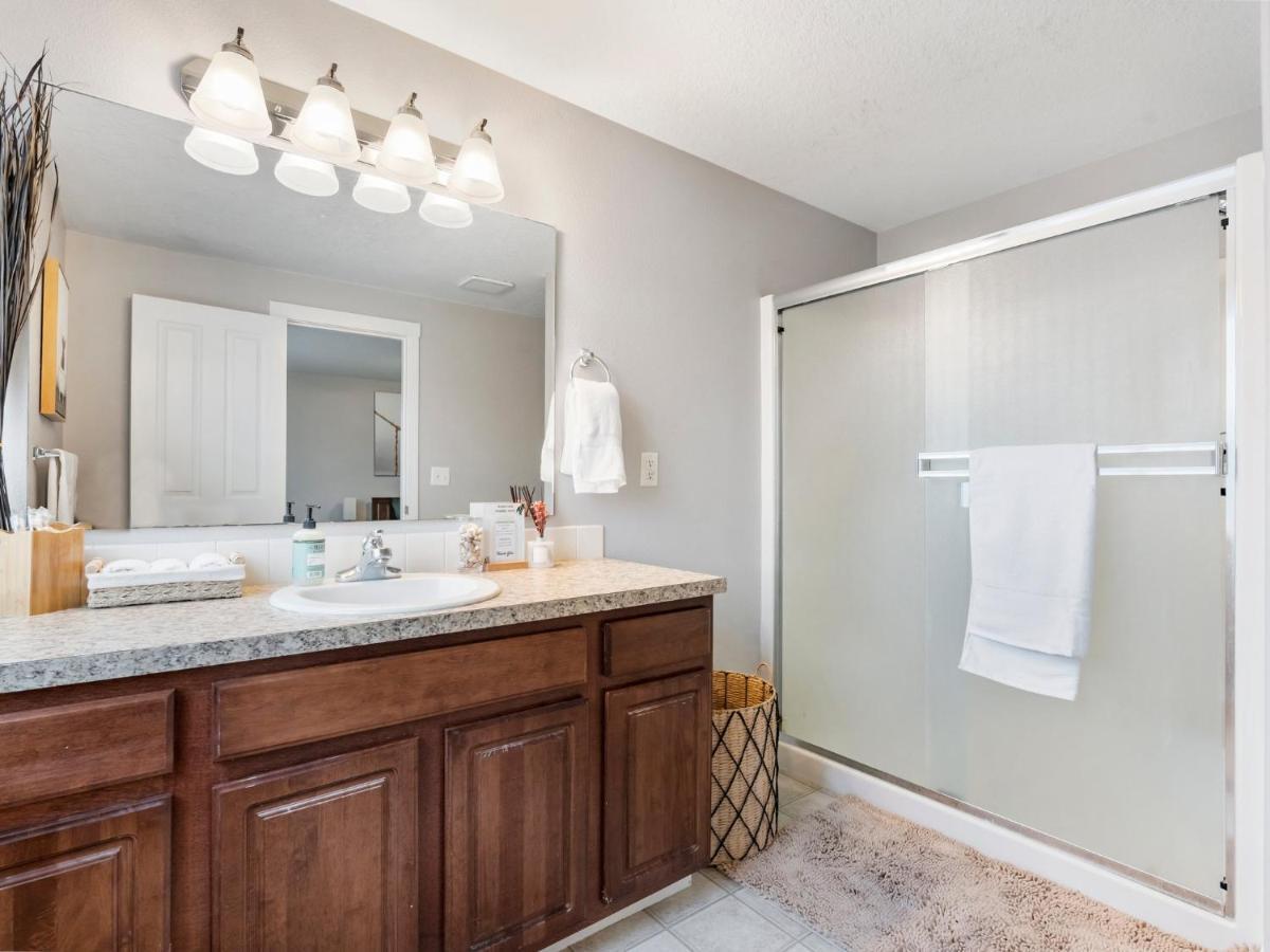 No Place Like Home Vancouver Ngoại thất bức ảnh
